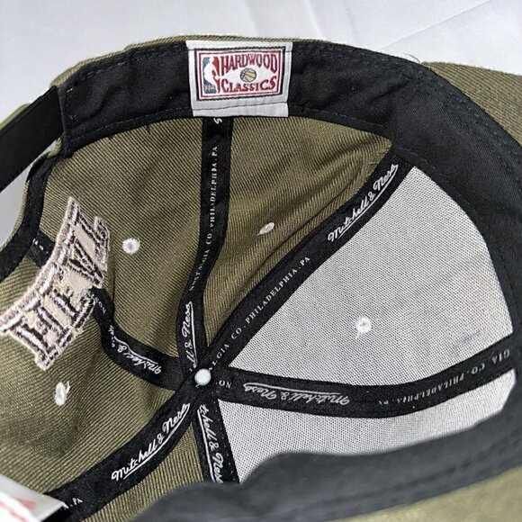 Miami Heat Mitchell & Ness Hardwood Classic Snapback Hat NBA Olive Green/Gray - Picture 8 of 10